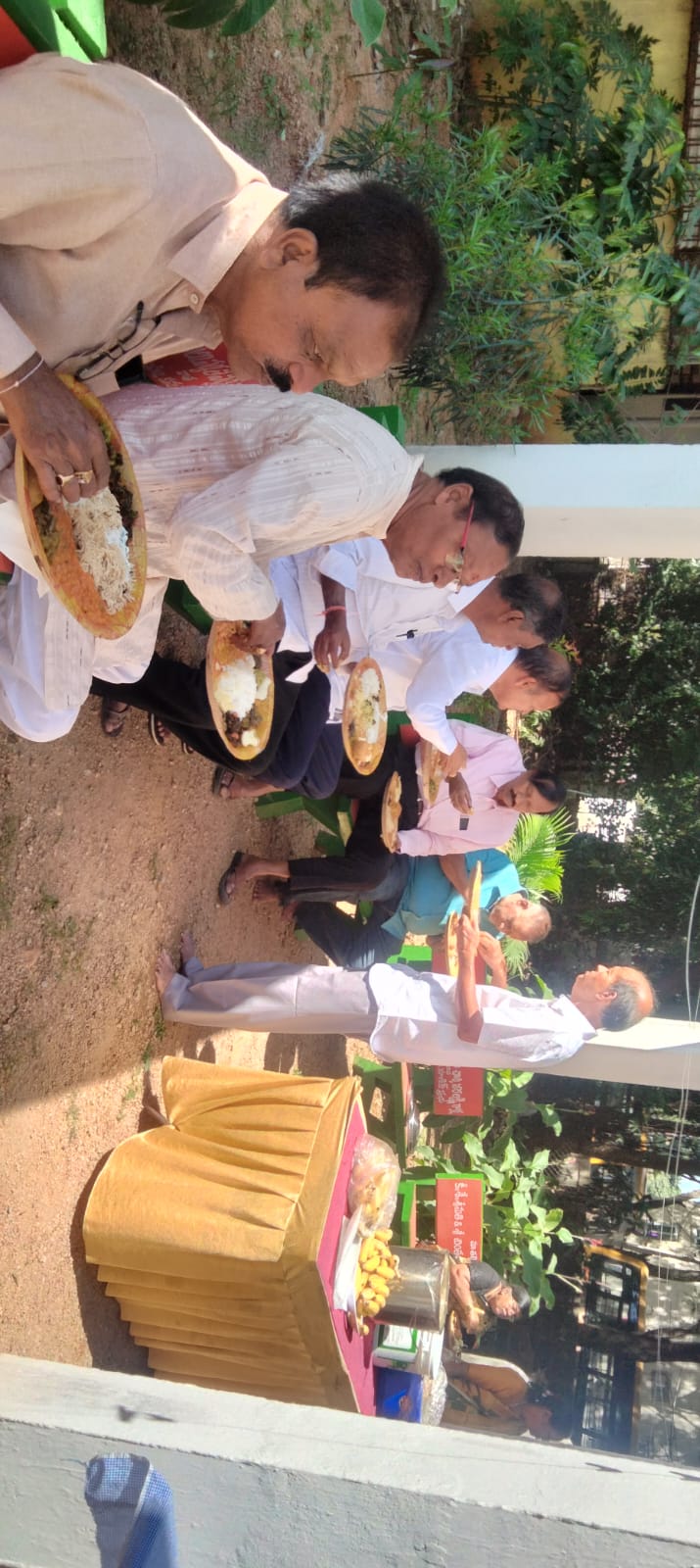 Lunch in Karteeka Vana Bhojanaalu . 3.jpg